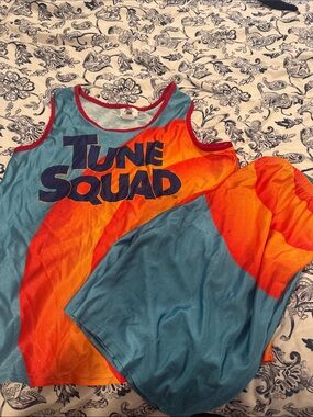 Tune Squad costume